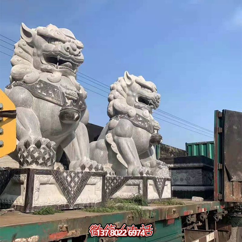 青石制大型仿真獅子雕塑，為鎮宅增添獨特魅力