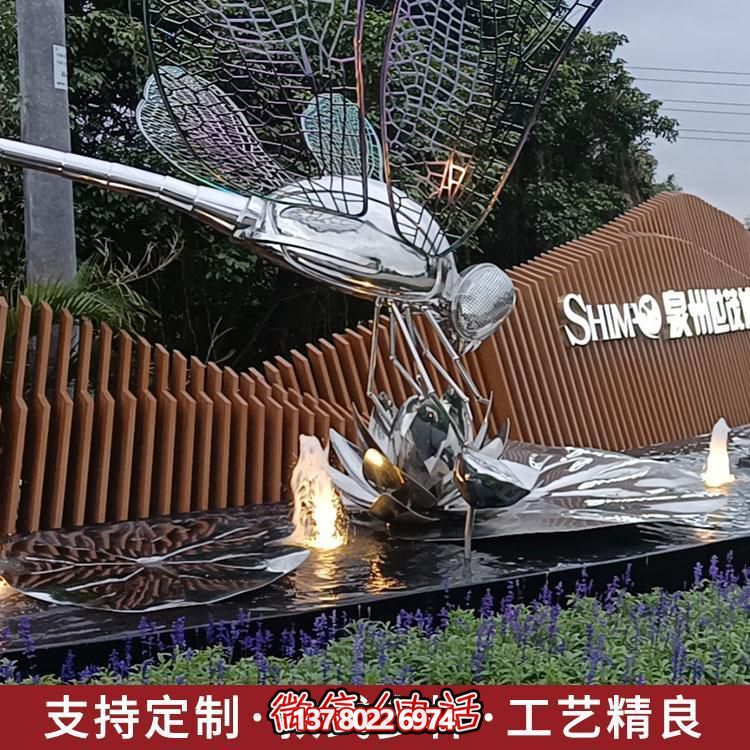 大型不銹鋼雕塑，為城市酒店、公園、商場及水景環境增添獨特景觀