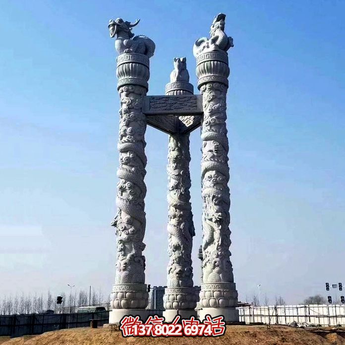 公園廣場(chǎng)三柱鼎立龍紋華表石雕
