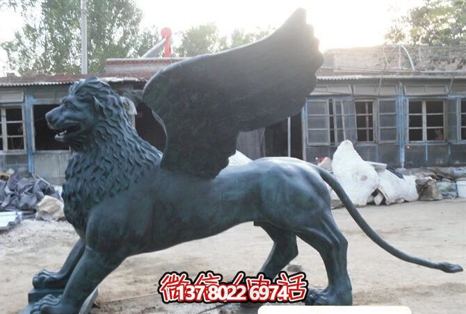 大型玻璃鋼彩繪長翅膀的獅子雕塑 大型玻璃鋼彩繪長翅膀的獅子雕塑