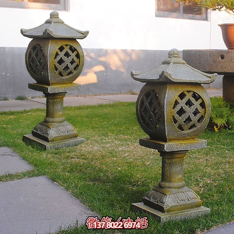 青石仿古日式園林草坪景觀石燈籠 青石仿古日式園林草坪景觀石燈籠