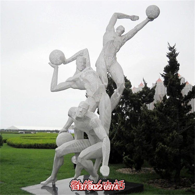 戶外草坪不銹鋼幾何遠(yuǎn)動人物雕塑